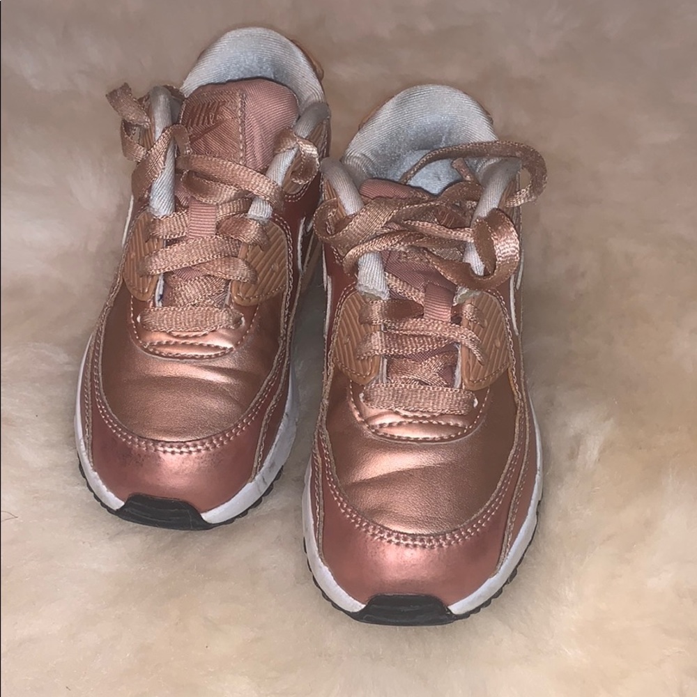 Bronze Air Max
